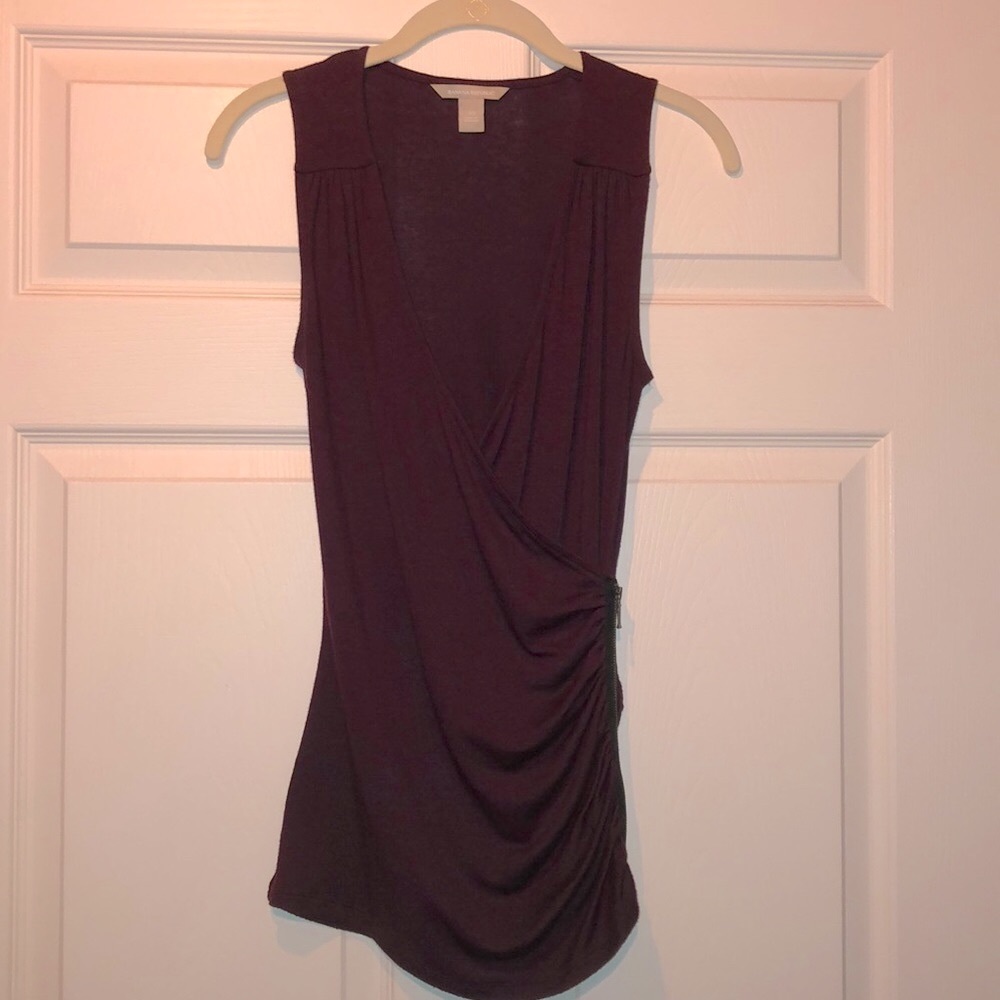 COPY - Sexy plunge Banana Republic tank